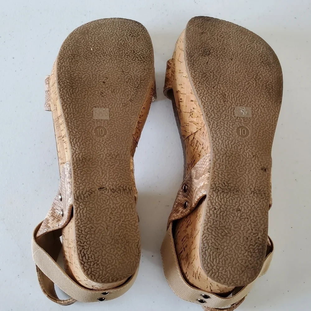 Beach by Matisse Point Break Platform Wedge Sandal Size 10 Snake Print Chunky